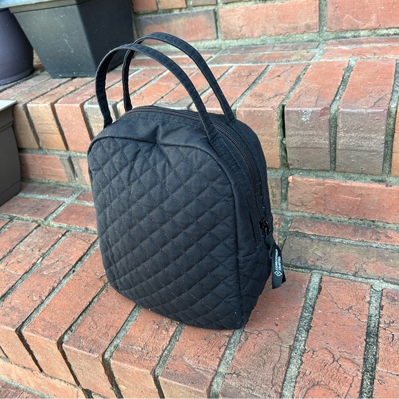 Vera Bradley Lunch Bunch Bag in Classic Black. - Picture 3 of 6